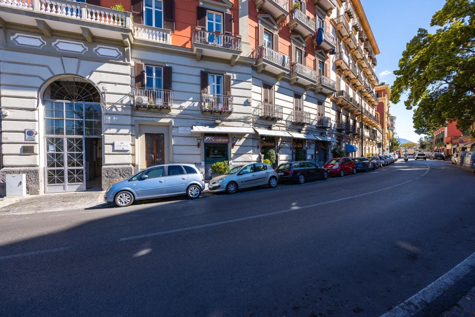Parkside Flat Close Mergellina And Chiaia Napoli